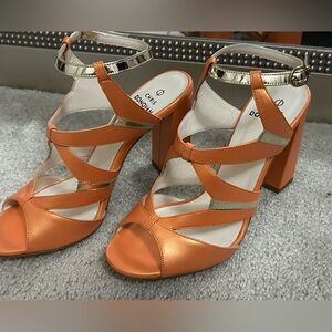 Chris Donovan genuine leather Orange Metallic Strappy Block Heel Sandals NEW